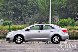 铃木-凯泽西-2.4L两驱标准版