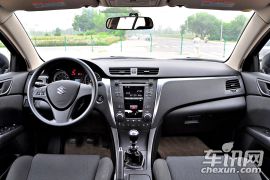 铃木-凯泽西-2.4L两驱标准版