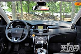 雷诺-纬度Latitude-2.5L 旗舰导航版