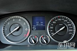 雷诺-纬度Latitude-2.5L 旗舰导航版