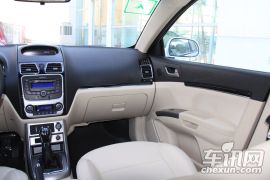吉利汽车-帝豪EC7-1.8L 手动尊贵型