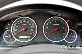 福田汽车-萨普-2.8T征服者Z7