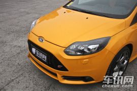 福特-福克斯(进口)-2.0T ST 橙色版