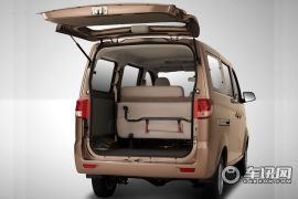 哈飞汽车-中意V5