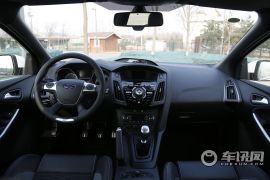 福特-Focus ST(进口)-2.0T ST 标准版