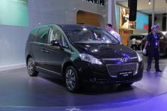 东风裕隆-MASTER CEO