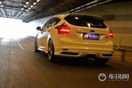 测试2013款福克斯ST 用最矜持的方式挑逗你