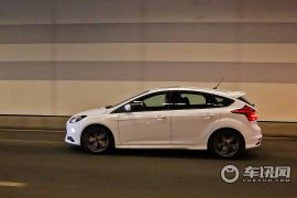 测试2013款福克斯ST 用最矜持的方式挑逗你