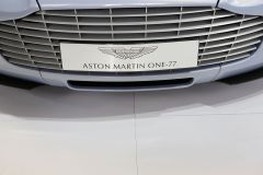 阿斯顿·马丁-One-77