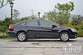 东风裕隆-纳智捷 5 Sedan-1.8T 自动旗舰型
