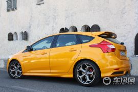 福特-2013款福特福克斯ST