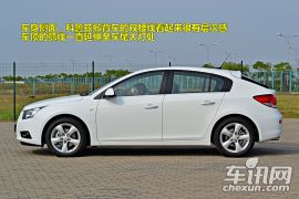 车讯网试驾科鲁兹掀背车 实用的1.6T+6AT