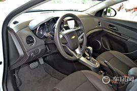 通用雪佛兰-科鲁兹-掀背 1.6T 自动旗舰型