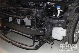 上海汽车-荣威950拆解