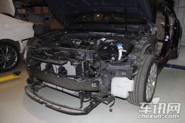 上海汽车-荣威950拆解