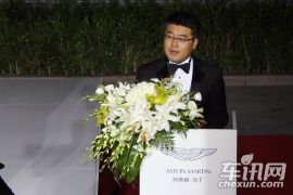 阿斯顿·马丁-Rapide S上市