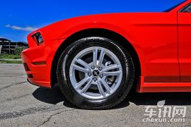 福特-野马-3.7L 自动标准型