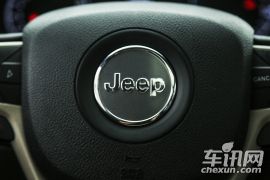 Jeep-大切诺基-3.6L 豪华导航版