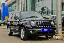 Jeep-自由客-2.4L 运动版