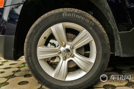 Jeep-自由客-2.4L 运动版