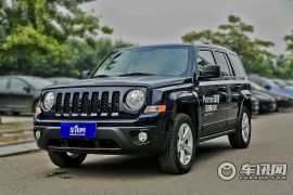 Jeep-自由客-2.4L 运动版