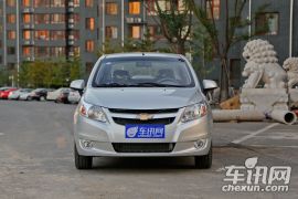 通用雪佛兰-赛欧-三厢 1.2L 手动时尚幸福版