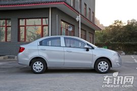 通用雪佛兰-赛欧-三厢 1.2L 手动时尚幸福版