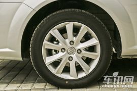 通用别克-凯越-1.5L 自动经典型