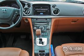 东风裕隆-大7 SUV-锋芒进化版 2.2T 四驱旗舰型