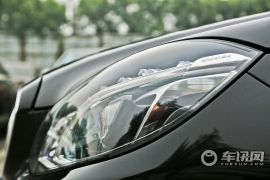 北京奔驰-奔驰E级-E260L 豪华型