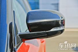 路虎-揽胜运动版-3.0 V6 SC 智利红限量版