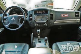 三菱-帕杰罗-3.0L 豪华版