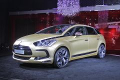 标致雪铁龙集团-DS5