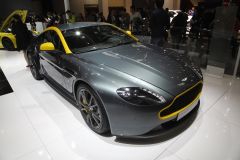 阿斯顿·马丁-V12 Vantage N430