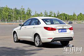 北京汽车-绅宝D50-1.5L CVT豪华版