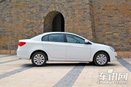 上汽集团-荣威350-350T 1.5T 自动劲尚版