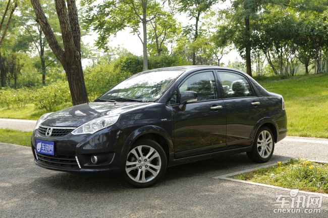 昌河铃木利亚纳A6三厢 最高优惠0.7万元