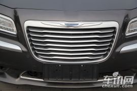 克莱斯勒-克莱斯勒300C（进口）-3.0L 卓越版