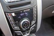 东风裕隆-优6 SUV-2.0T 旗舰型