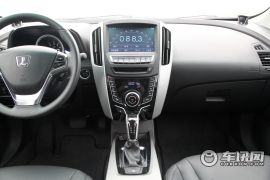 东风裕隆-优6 SUV-2.0T 旗舰型