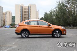 东风裕隆-优6 SUV-2.0T 旗舰型