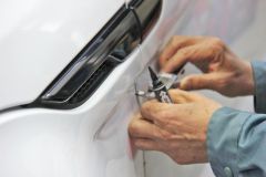 揽胜极光2.0T 5门熠动限量版-科学实验