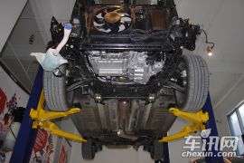 标致30082.0L 自动潮流版-底盘结构