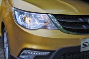 宝骏-宝骏730-1.5L 手动豪华型 7座