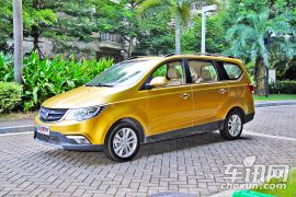 宝骏-宝骏730-1.5L 手动豪华型 7座