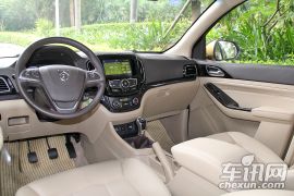 宝骏-宝骏730-1.5L 手动豪华型 7座