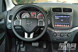 道奇-酷威-2.4L 两驱旅行版