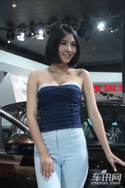 东风标致4号车模