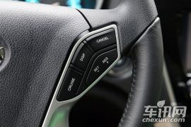 广汽乘用车-传祺GS5速博-1.8T 自动两驱尊贵版