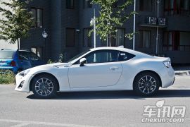 丰田-丰田86-2.0L 自动豪华型